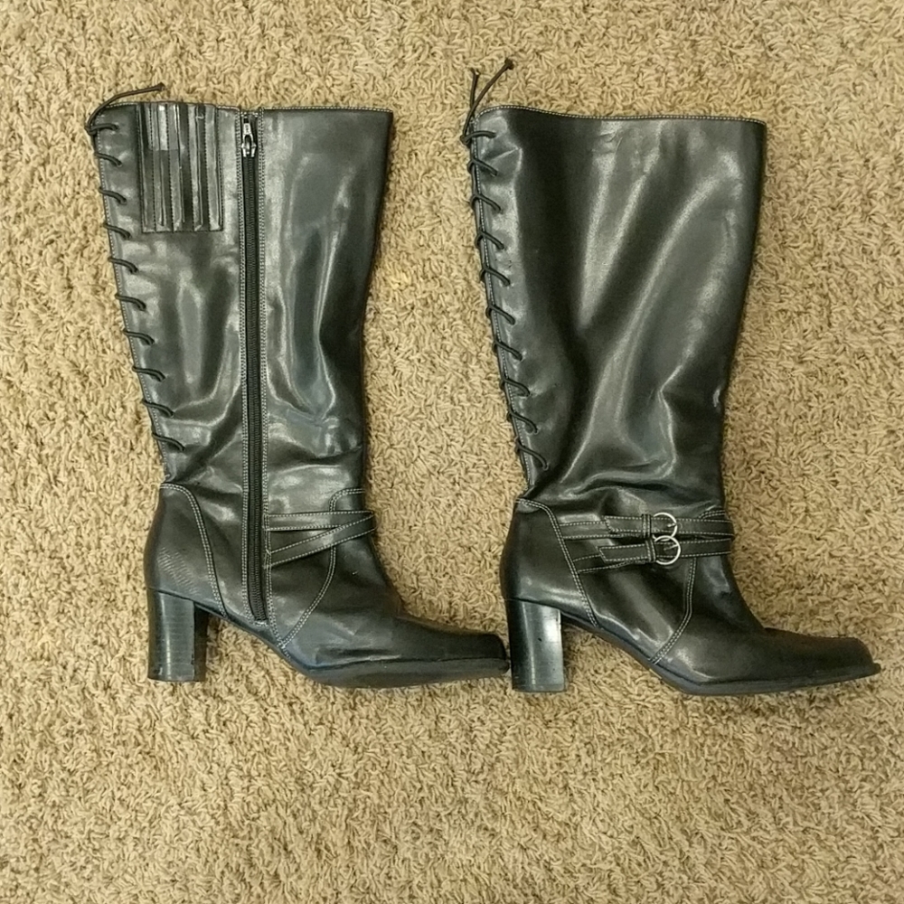 Black boots